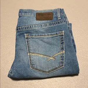 Men’s Buckle “Alec” straight leg jeans, EUC 34R